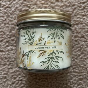 🚫 SOLD ON M E R C A R I Luxury candle - ocean vetiver